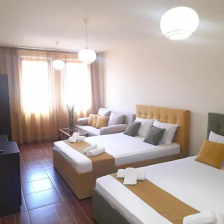 Fotiadis - Cosy And Spectacular * וליקו טורנובו