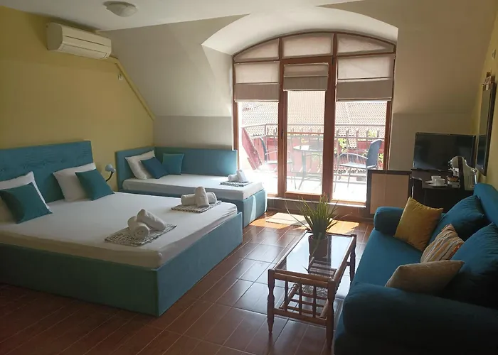 Fotiadis - Cosy And Spectacular