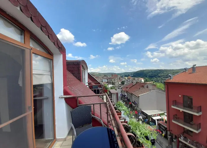 Fotiadis - Cosy And Spectacular * Veliko Tarnovo
