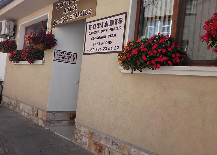 Fotiadis - Cosy And Spectacular *